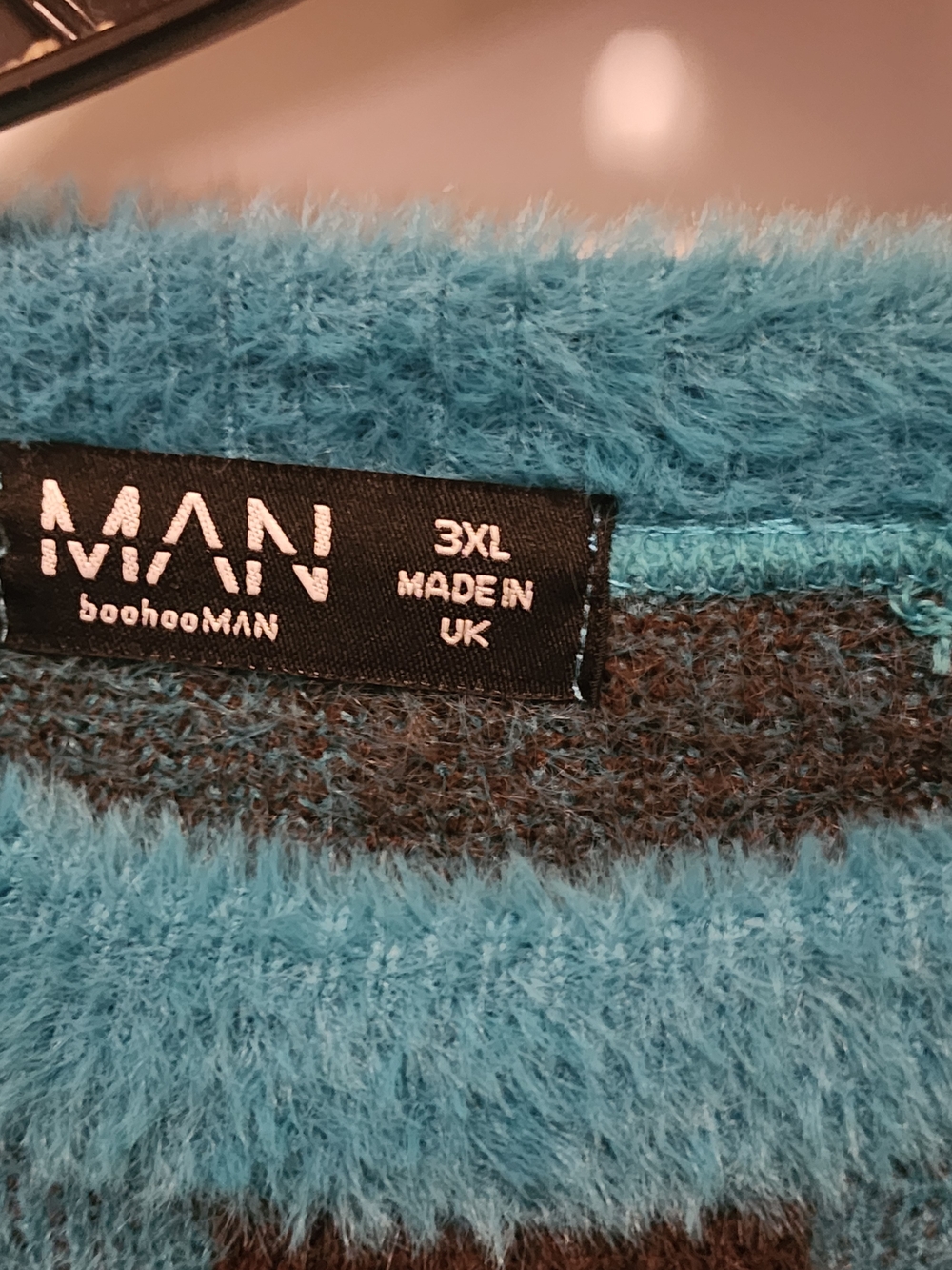 Boohoo Man Oversized Blue & Brown Patterned Fuzzy Sweater - Picture 4 of 10